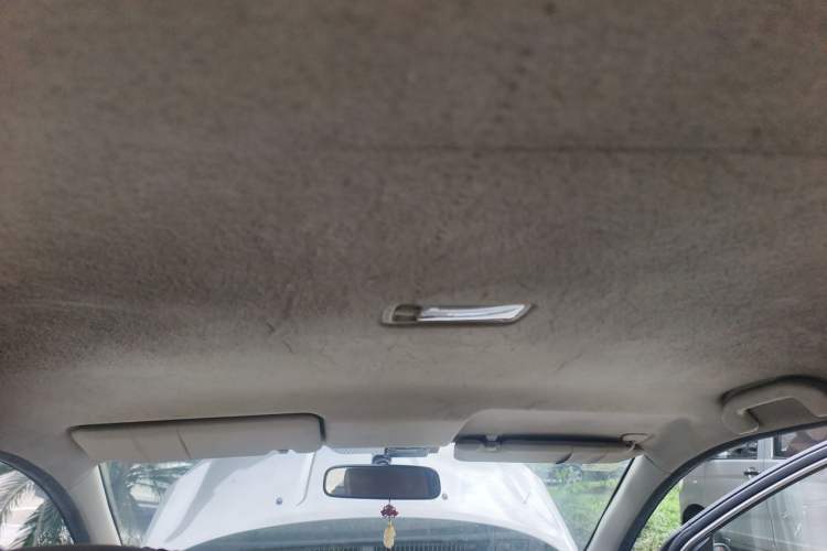 Used Nissan Livina 2010 Jingrui Edition 1.6L Automatic Smart Model Headliner