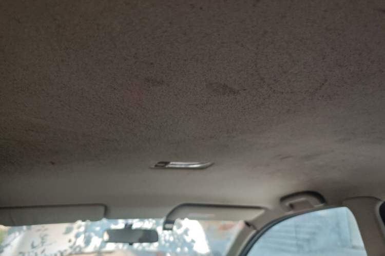 Used Nissan Livina 2010 Jingrui Edition 1.6L Automatic Smart Model Headliner