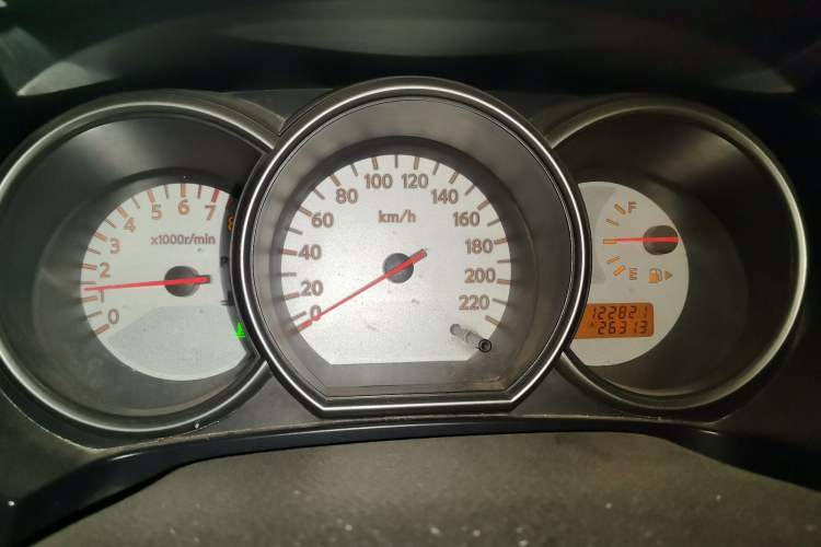 Used Nissan Livina 2010 JINRUI Edition 1.6L Automatic Standard Model Instrument Cluster