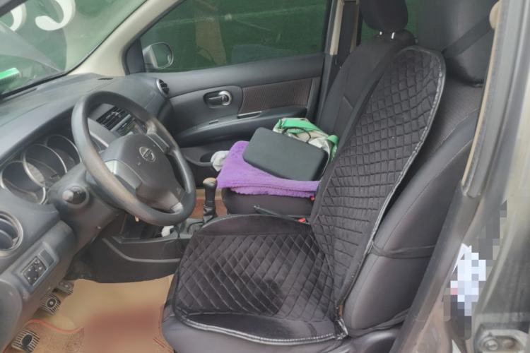 Used Nissan Livina 2010 Jingrui Edition 1.6L Manual Standard Model Left Front Seat