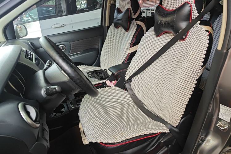 Used Nissan Livina 2010 JINRUI Edition 1.6L Automatic Standard Model Left Front Seat