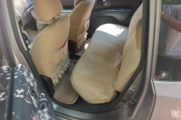 Used Nissan Livina 2010 Jingrui Edition 1.6L Automatic Smart Model Left Rear Seat