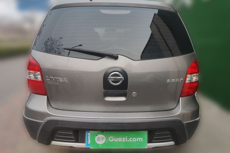Used Nissan Livina 2010 Jingrui Edition 1.6L Manual Standard Model Rear