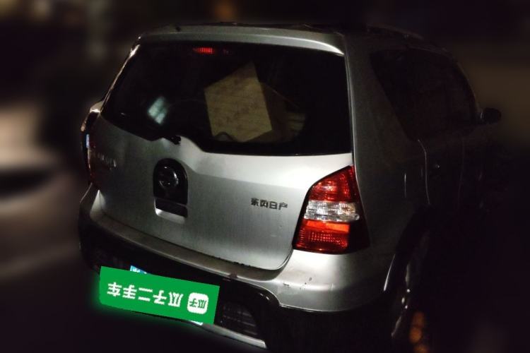 Used Nissan Livina 2010 Jingrui Edition 1.6L Automatic Smart High-End Model Rear Right 45 Deg