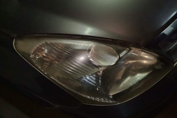 Used Nissan Livina 2010 JINRUI Edition 1.6L Automatic Standard Model Right Front Headlight