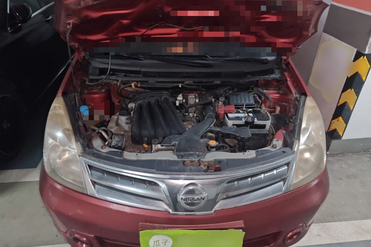 Used Nissan Livina 2010 Jingyue Edition 1.6L Manual All-Around Model Engine Bay