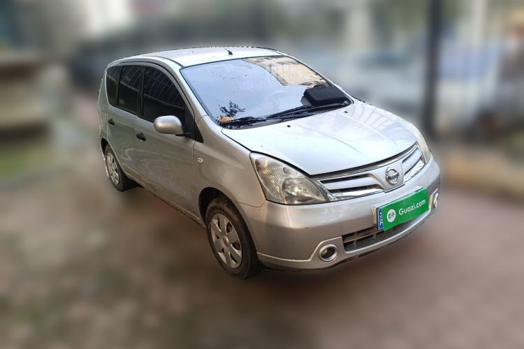 Used Nissan Livina 2010 Jingyue Edition 1.6L Manual All-Around Model Front Right 45 Deg
