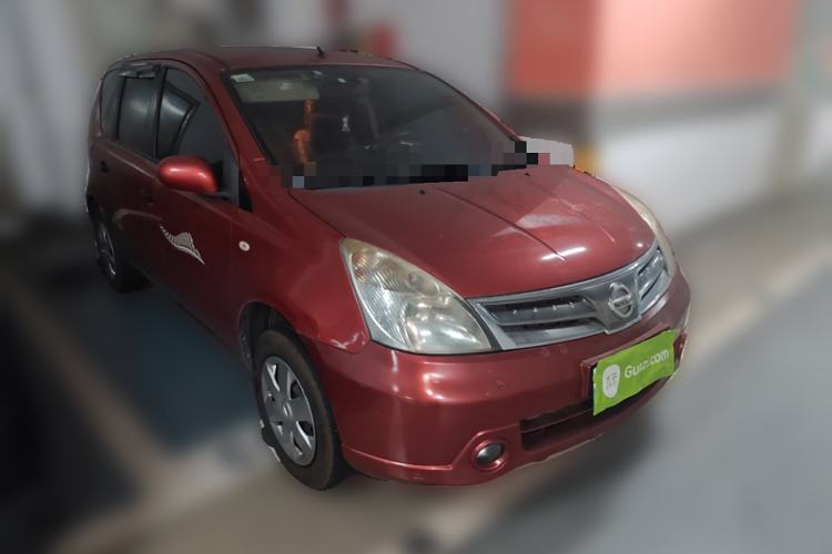 Used Nissan Livina 2010 Jingyue Edition 1.6L Manual All-Around Model Front Right 45 Deg