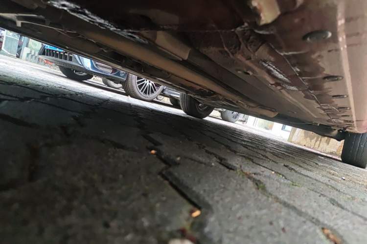 Used Nissan Livina 2010 Jingyue Edition 1.6L Automatic All-in-One Model Chassis Front Left