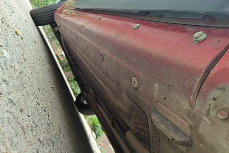 Used Nissan Livina 2010 JINRUI Edition 1.6L Automatic Standard Model Chassis Front Right