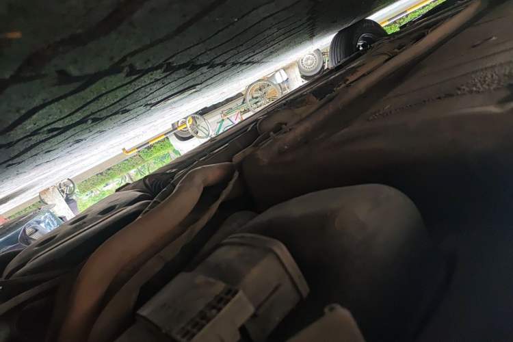 Used Nissan Livina 2010 Jingyue Edition 1.6L Automatic All-in-One Model Chassis Rear Left