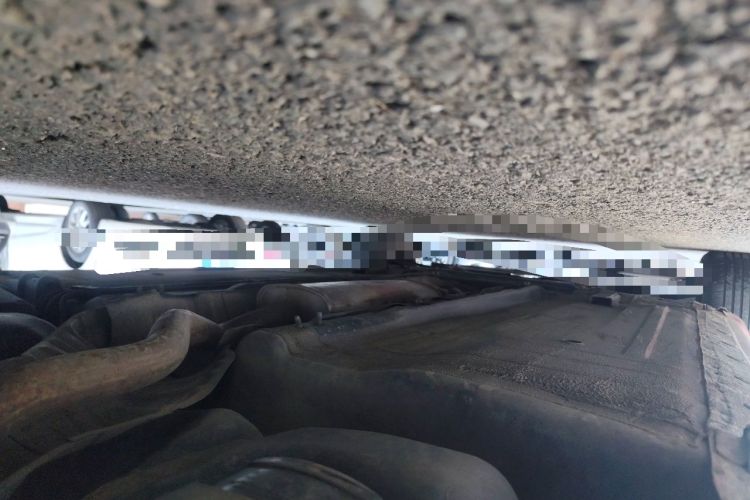 Used Nissan Livina 2010 Jingyue Edition 1.6L Manual All-Around Model Chassis Rear Left