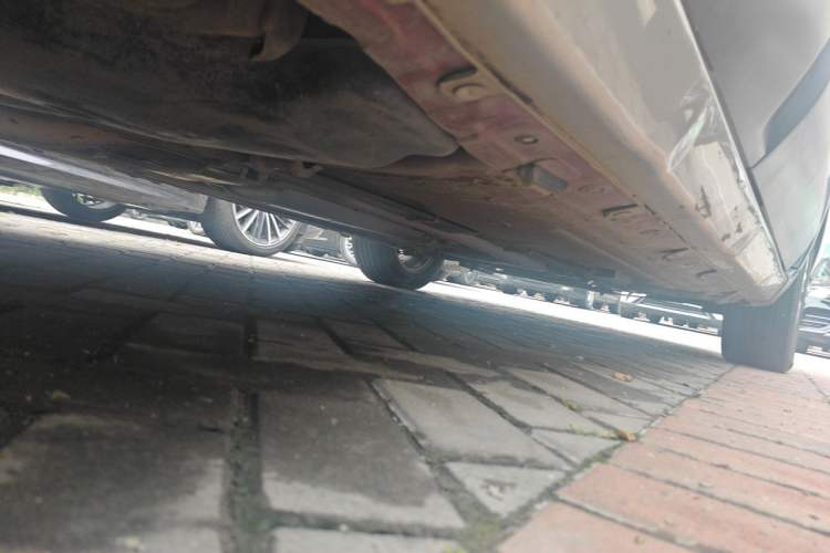 Used Nissan Livina 2010 Jingrui Edition 1.6L Automatic Smart Model Chassis Rear Right