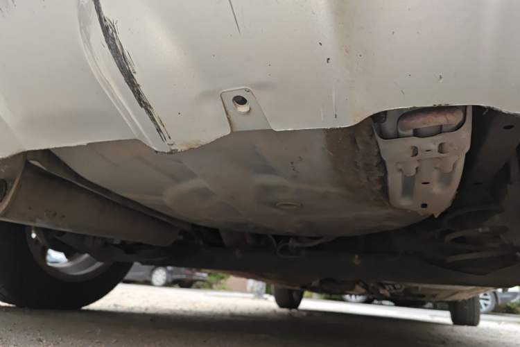 Used Nissan Livina 2010 JINRUI Edition 1.6L Automatic Standard Model Chassis Rear