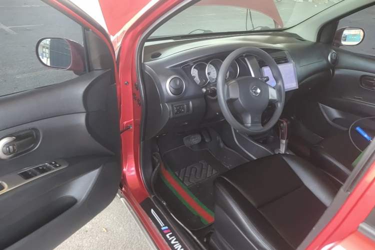 Used Nissan Livina 2010 JINRUI Edition 1.6L Automatic Standard Model Driver Seat