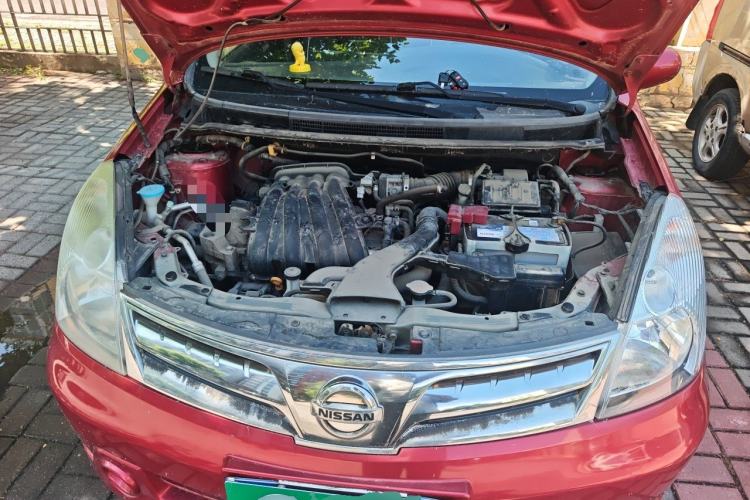 Used Nissan Livina 2010 Jingyue Edition 1.6L Manual Supercharged Model Engine Bay