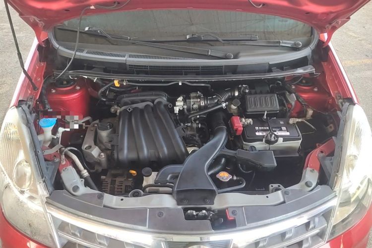 Used Nissan Livina 2010 JINRUI Edition 1.6L Automatic Standard Model Engine Bay