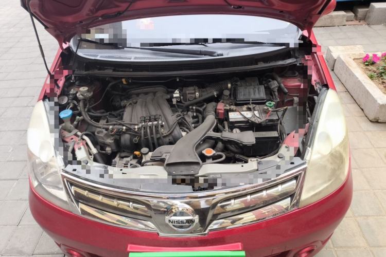 Used Nissan Livina 2010 Jingyue Edition 1.6L Automatic Supercharged Model Engine Bay