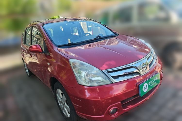Used Nissan Livina 2010 Jingyue Edition 1.6L Manual Supercharged Model Front Right 45 Deg