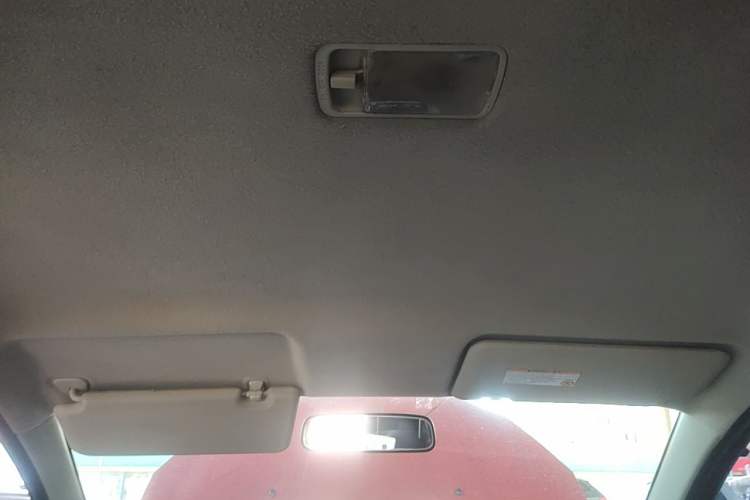 Used Nissan Livina 2010 JINRUI Edition 1.6L Automatic Standard Model Headliner