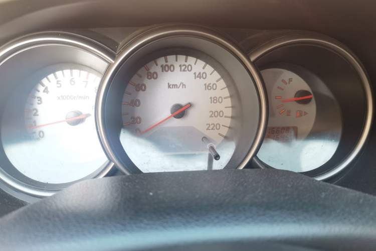 Used Nissan Livina 2010 Jingyue Edition 1.6L Automatic All-in-One Model Instrument Cluster