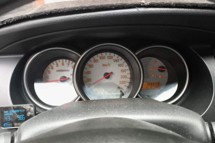 Used Nissan Livina 2010 Jingyue Edition 1.6L Automatic Supercharged Model Instrument Cluster
