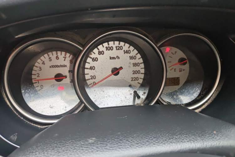 Used Nissan Livina 2010 Jingyue Edition 1.6L Automatic All-in-One Model Instrument Cluster