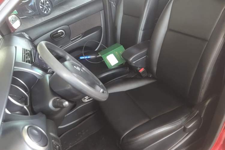 Used Nissan Livina 2010 JINRUI Edition 1.6L Automatic Standard Model Left Front Seat