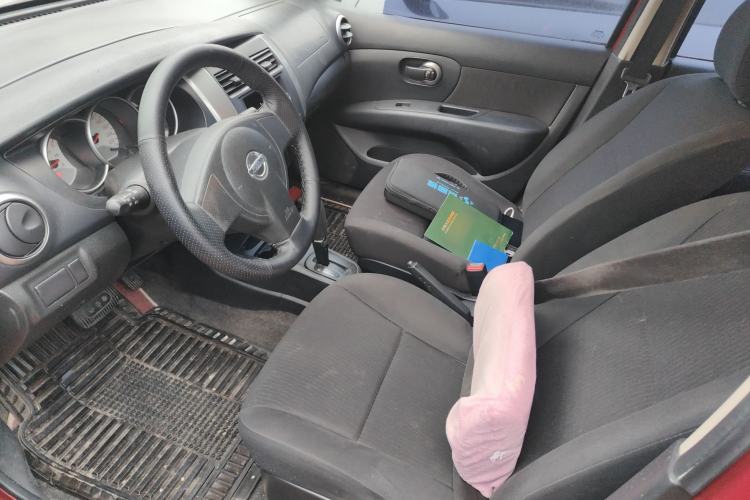 Used Nissan Livina 2010 Jingyue Edition 1.6L Automatic All-in-One Model Left Front Seat