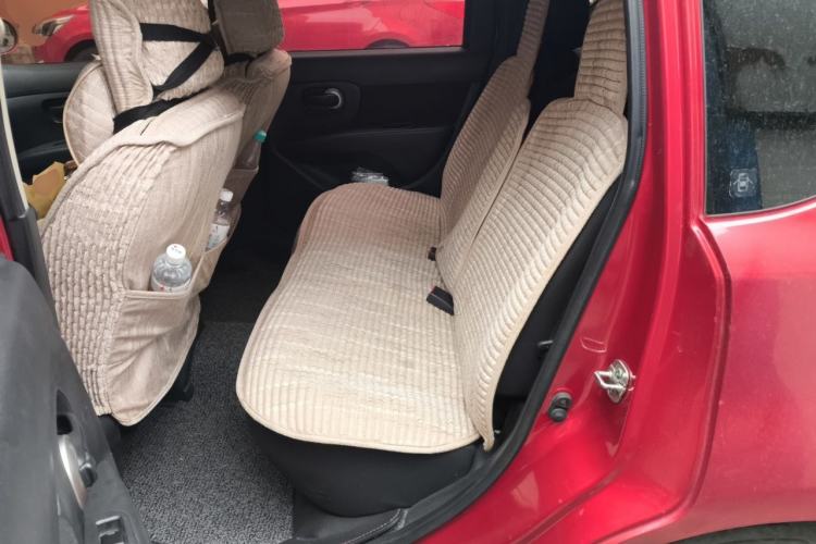 Used Nissan Livina 2010 Jingyue Edition 1.6L Automatic Supercharged Model Left Rear Seat