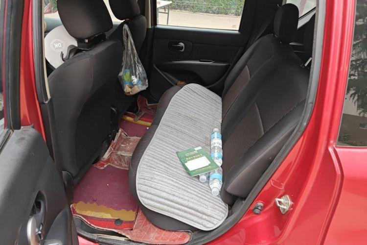 Used Nissan Livina 2010 JINRUI Edition 1.6L Automatic Standard Model Left Rear Seat