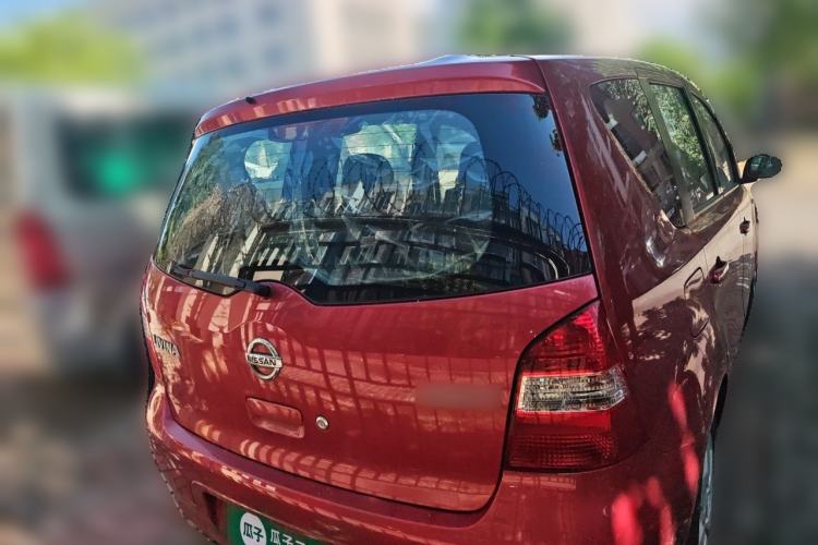 Used Nissan Livina 2010 Jingyue Edition 1.6L Manual Supercharged Model Rear
