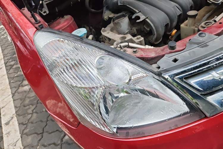 Used Nissan Livina 2010 Jingyue Edition 1.6L Automatic All-in-One Model Right Front Headlight