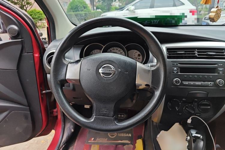 Used Nissan Livina 2010 JINRUI Edition 1.6L Automatic Standard Model Steering Wheel