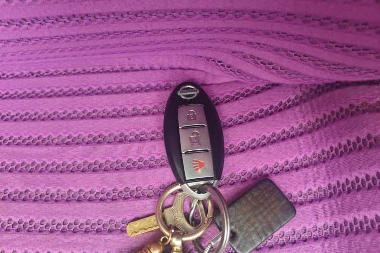 Used Nissan Livina 2010 Jingrui Edition 1.6L Automatic Smart Model Vehicle Key