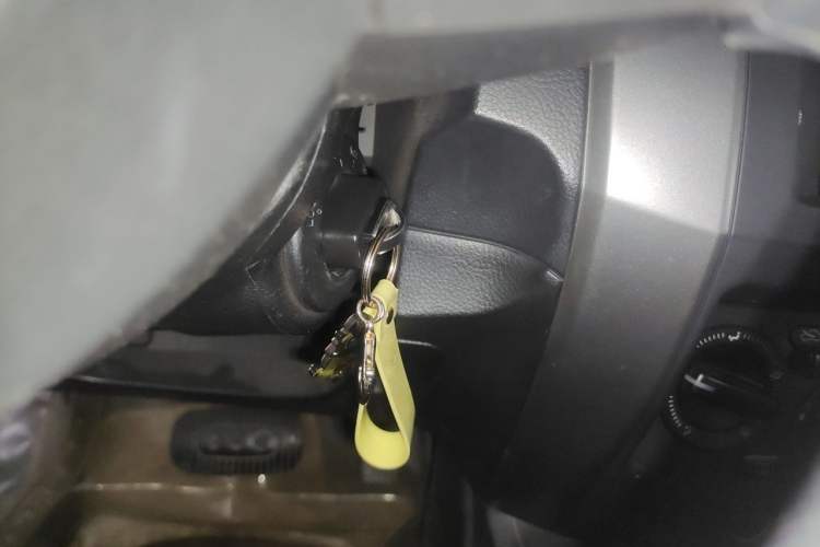 Used Nissan Livina 2010 Jingrui Edition 1.6L Automatic Smart Model Vehicle Key