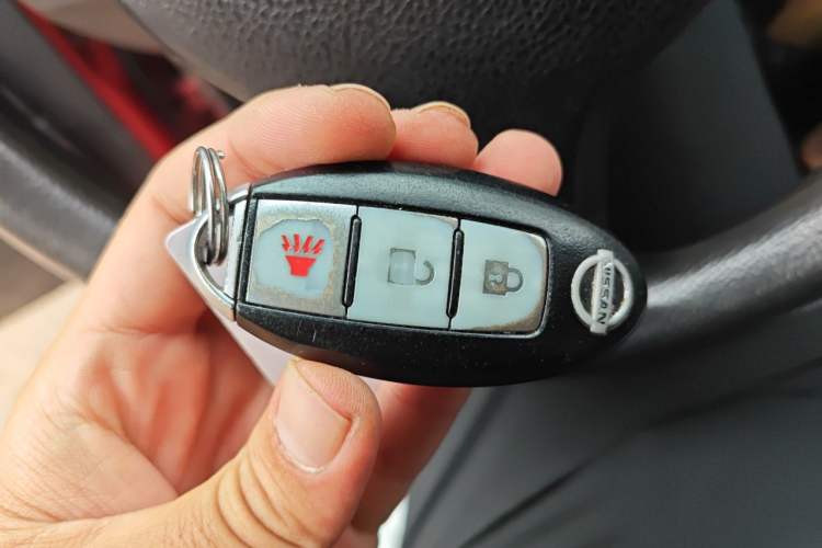Used Nissan Livina 2010 JINRUI Edition 1.6L Automatic Standard Model Vehicle Key