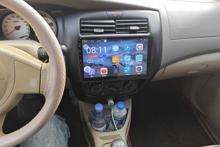 Used Nissan Livina 2010 Jingyue Edition 1.6L Manual All-Around Model Audio And AC Panel