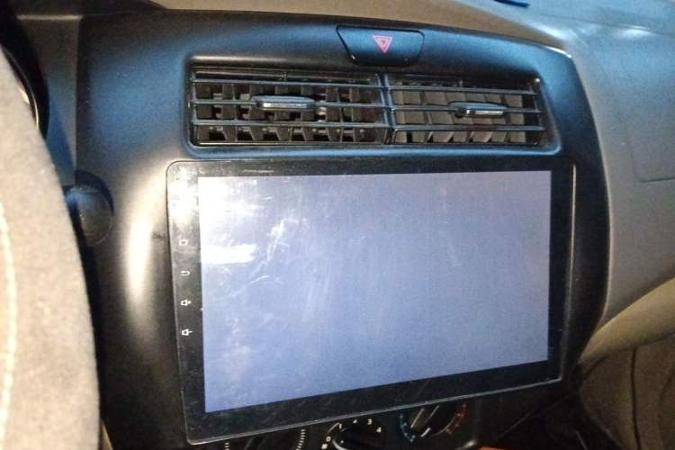 Used Nissan Livina 2010 Jingyue Edition 1.6L Automatic All-in-One Model Audio And AC Panel