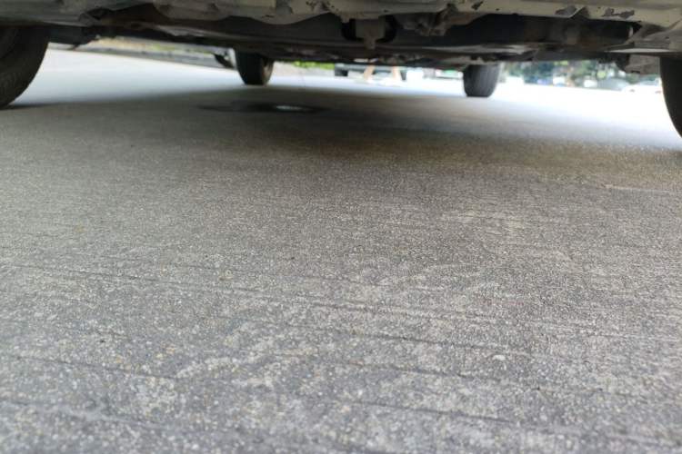 Used Nissan Livina 2010 Jingyue Edition 1.6L Manual All-Around Model Chassis Front