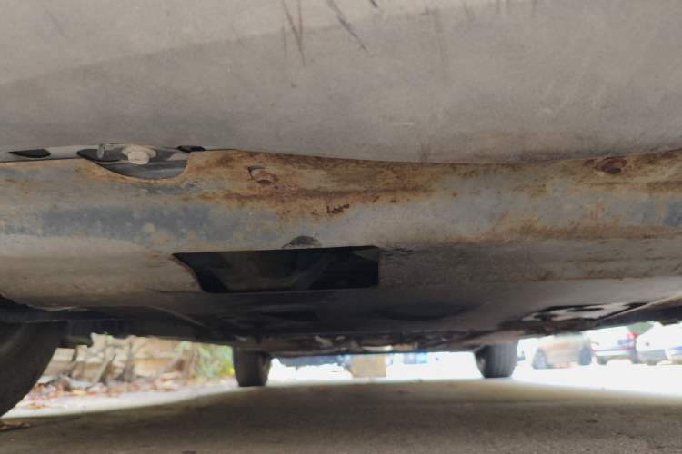 Used Nissan Livina 2010 Jingyue Edition 1.6L Automatic All-in-One Model Chassis Front