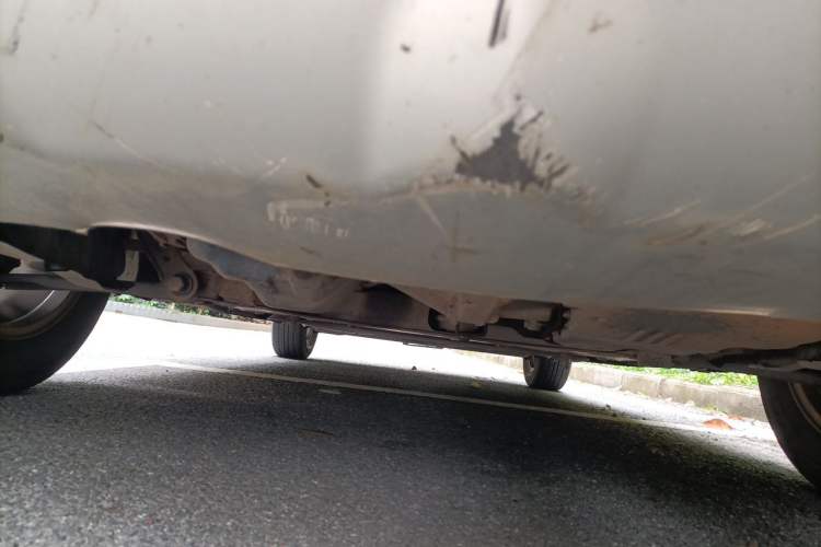 Used Nissan Livina 2010 JINRUI Edition 1.6L Automatic Standard Model Chassis Front