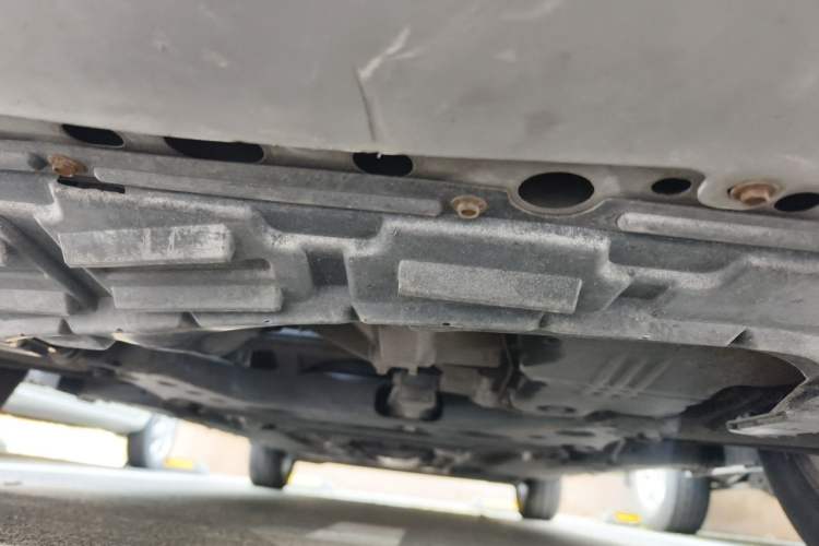Used Nissan Livina 2010 JINRUI Edition 1.6L Automatic Standard Model Chassis Front