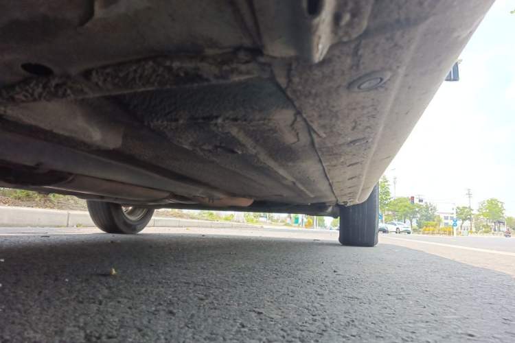 Used Nissan Livina 2010 Jingyue Edition 1.6L Automatic XuanNeng Model Chassis Front Left