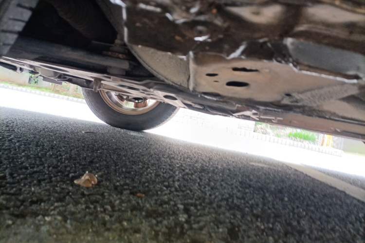 Used Nissan Livina 2010 JINRUI Edition 1.6L Automatic Standard Model Chassis Front Left