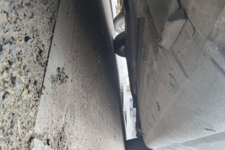 Used Nissan Livina 2010 Jingyue Edition 1.6L Manual All-Around Model Chassis Front Left