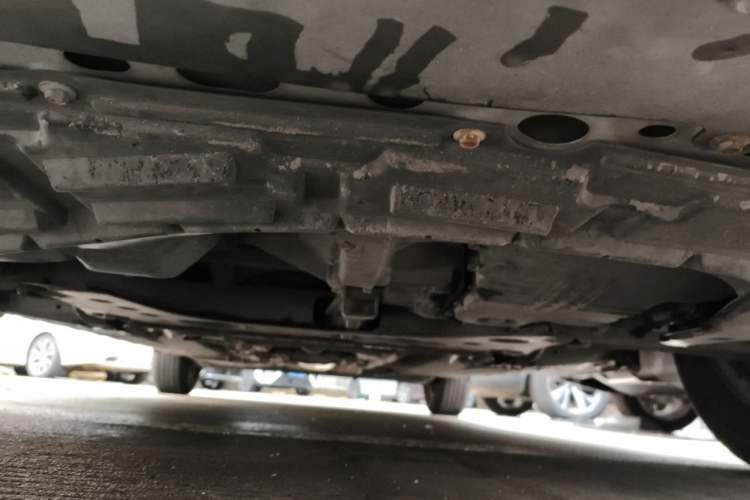 Used Nissan Livina 2010 Jingyue Edition 1.6L Automatic All-in-One Model Chassis Front
