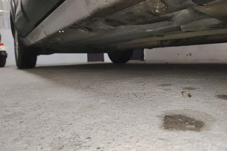 Used Nissan Livina 2010 JINRUI Edition 1.6L Automatic Standard Model Chassis Front Right