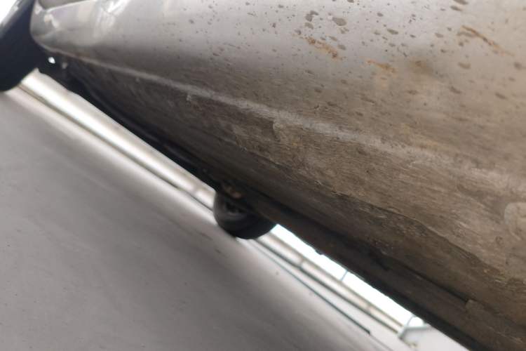 Used Nissan Livina 2010 Jingyue Edition 1.6L Manual All-Around Model Chassis Front Right