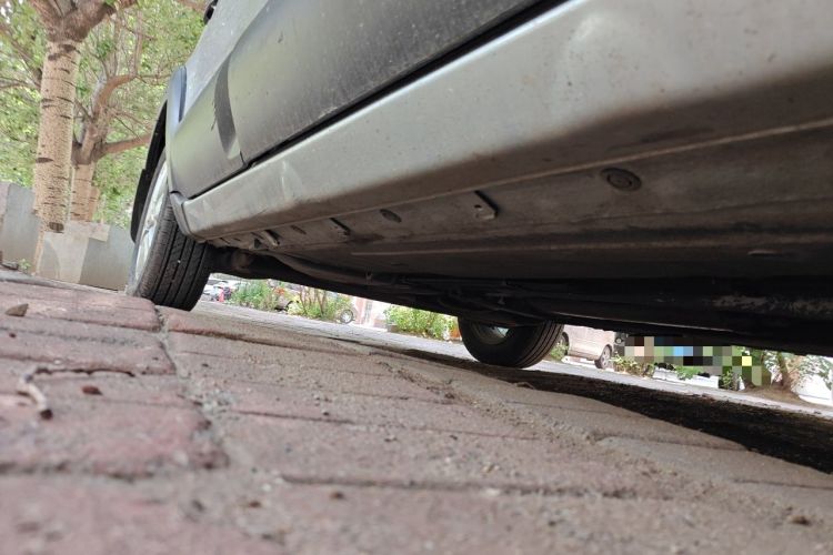 Used Nissan Livina 2010 JINRUI Edition 1.6L Automatic Standard Model Chassis Front Right